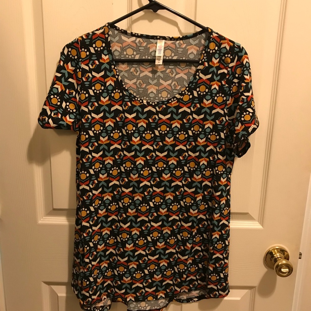 Lularoe Classic T-shirt, Barely Worn, size medium